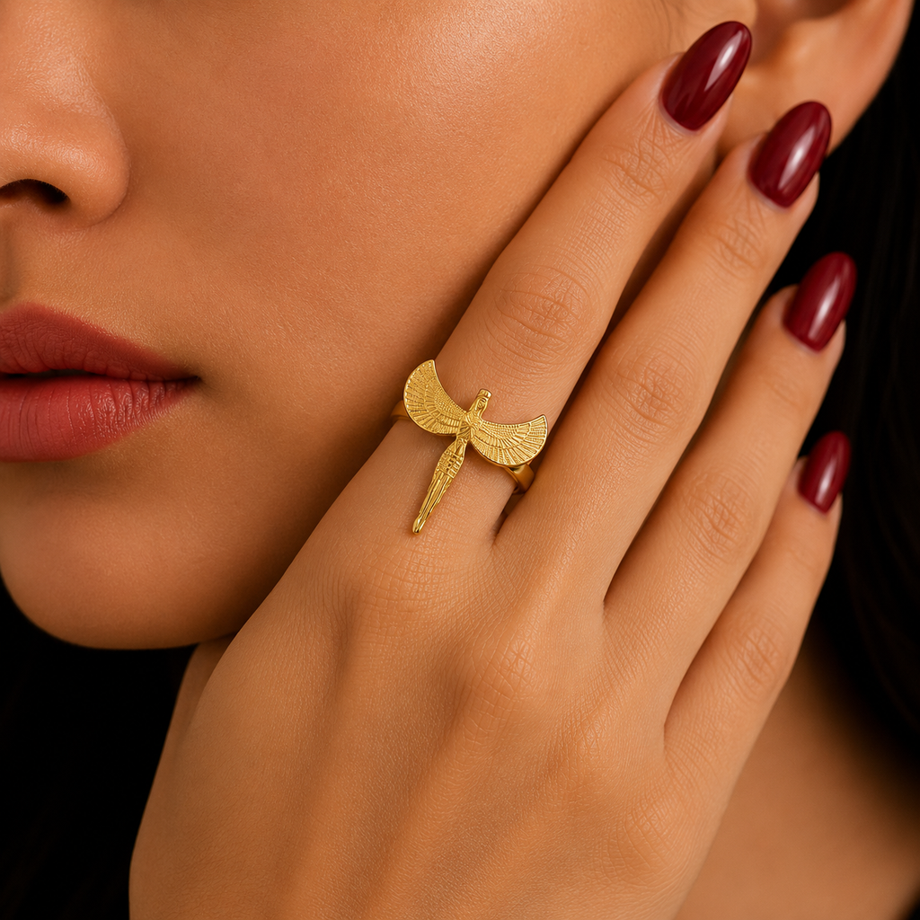 Isis Ring