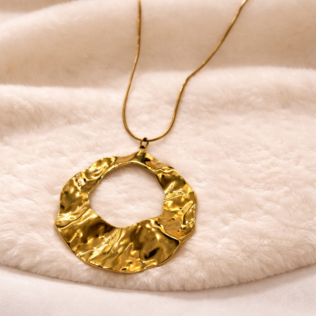 Bold Gold Circle Necklace