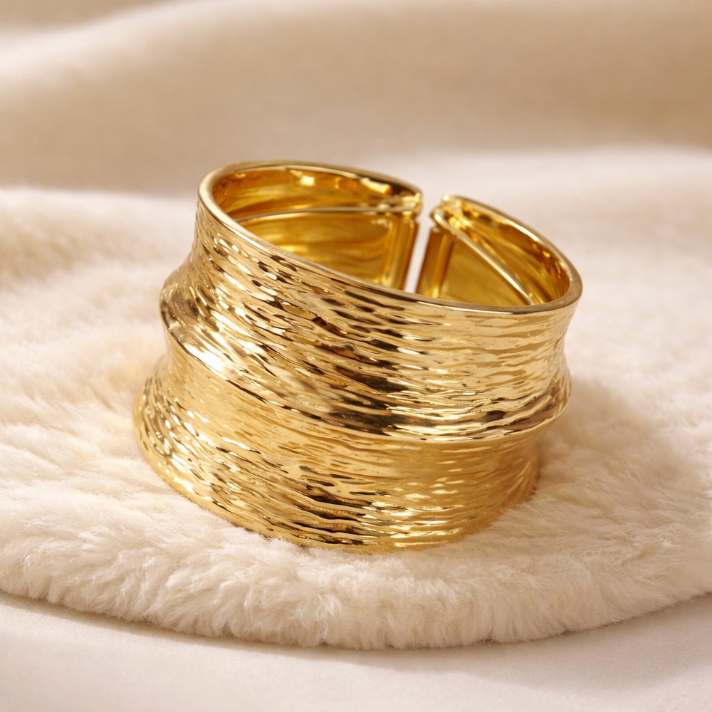 Bold Statement Open Bangle