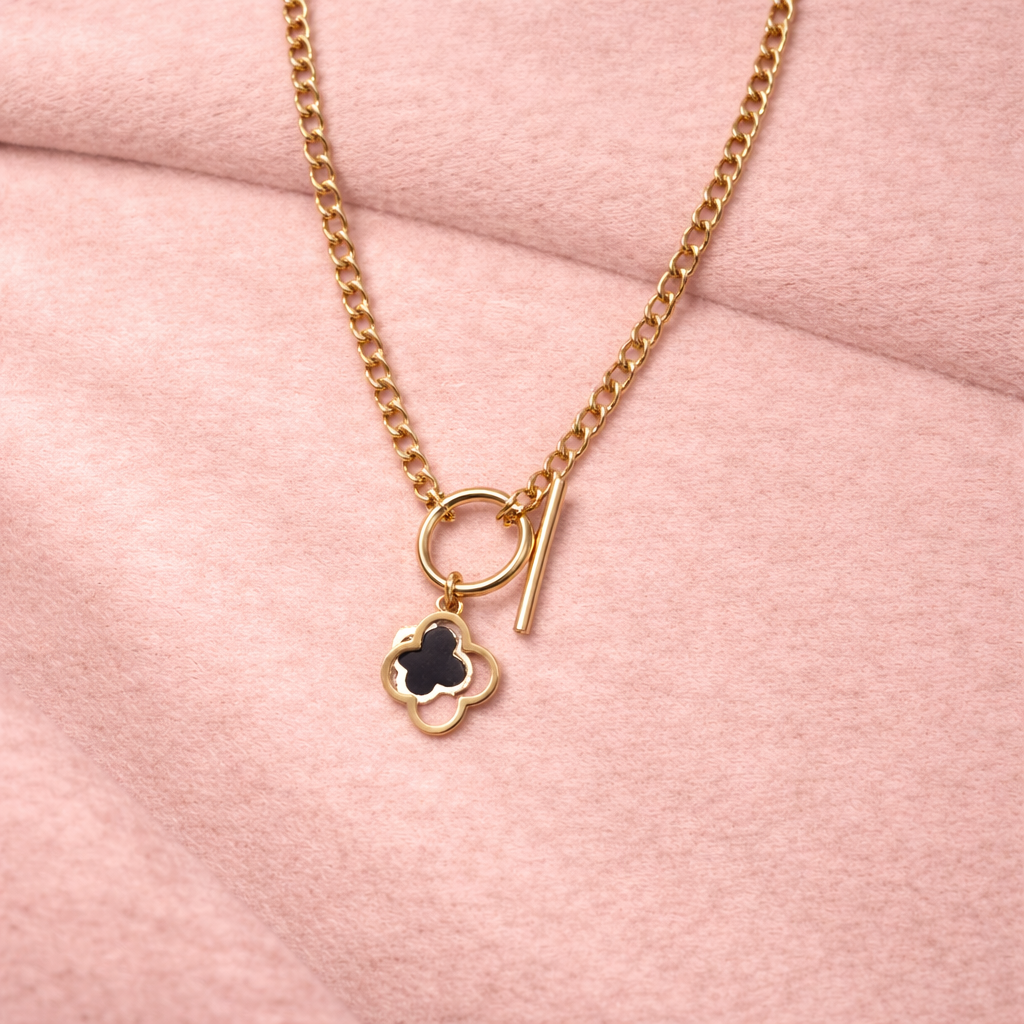 Gold Clover Pendant Necklace with Toggle Clasp