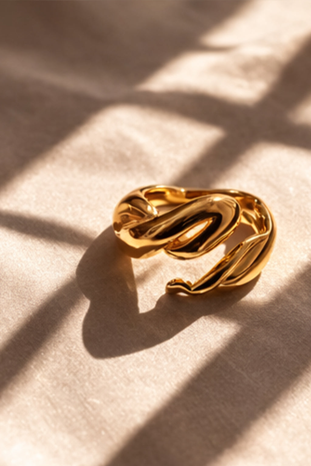 Gold Twisted Knot Ring