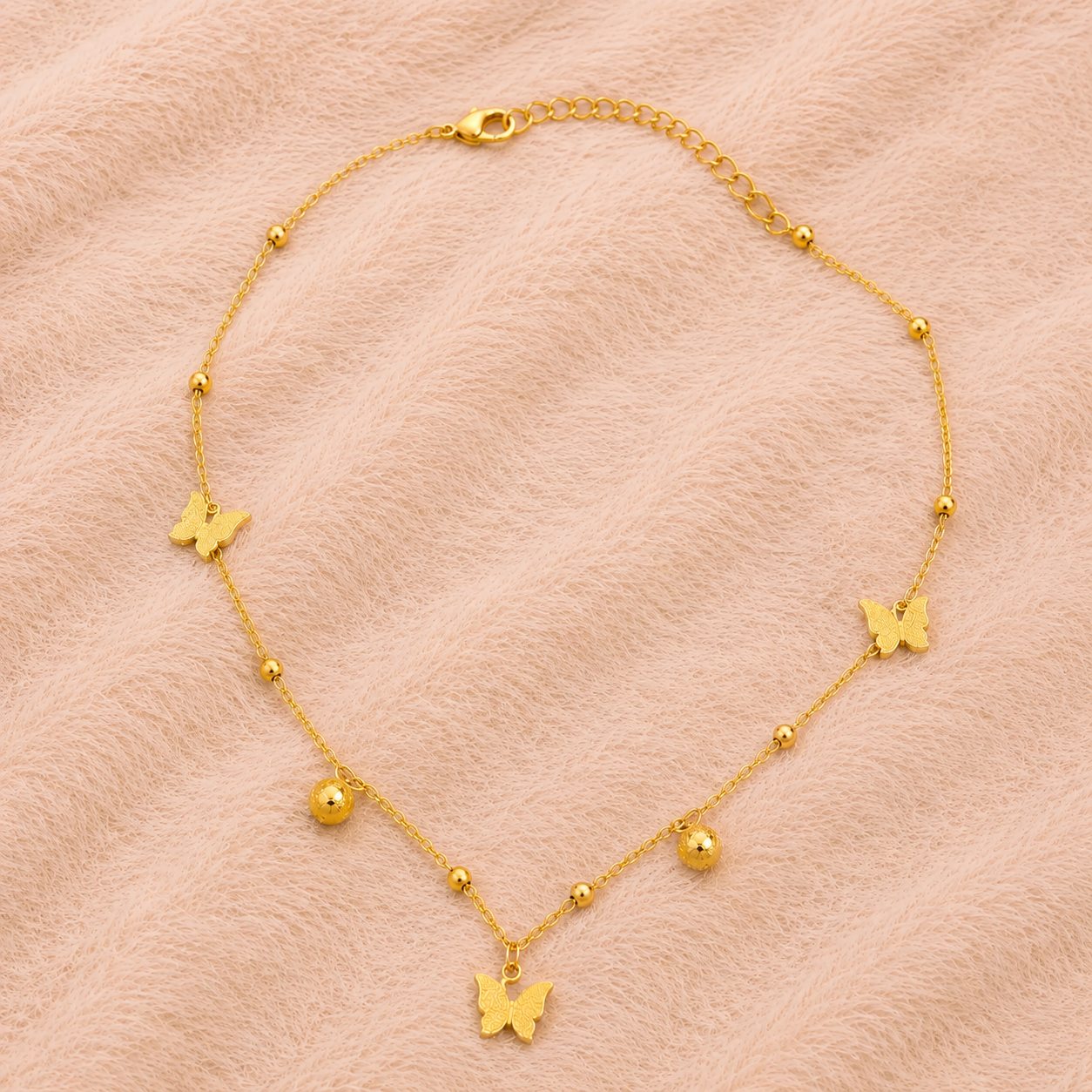 Cary Necklace